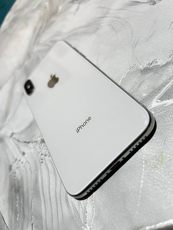 Iphone X white Official Approved PTA 4