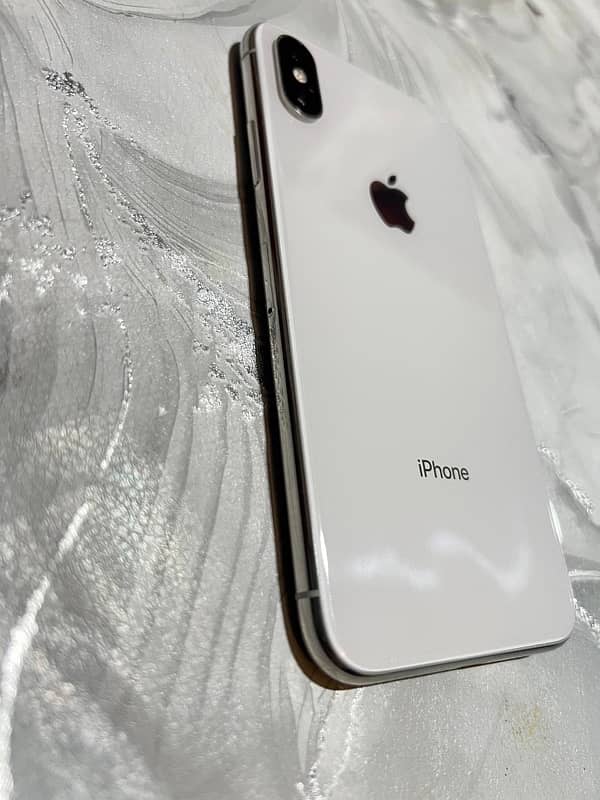 Iphone X white Official Approved PTA 6