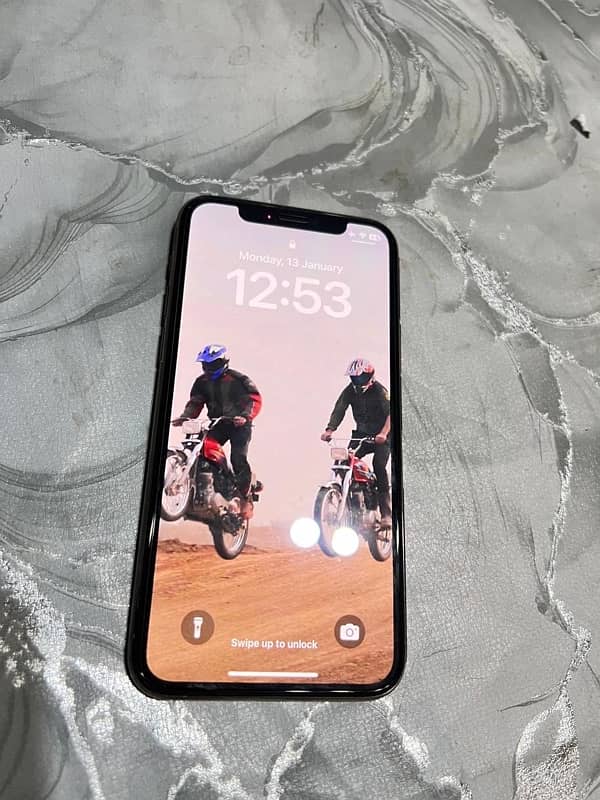 Iphone X white Official Approved PTA 7