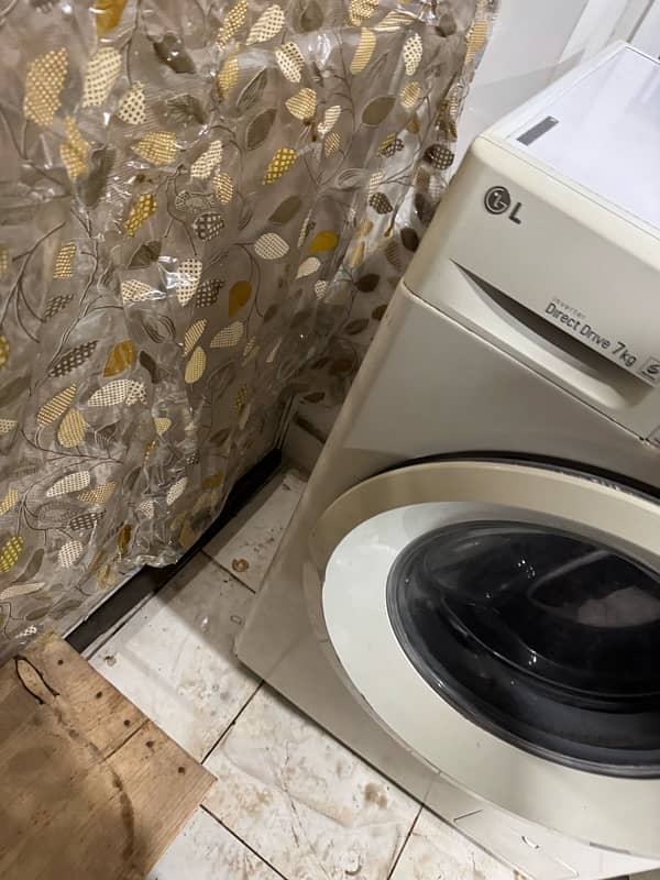 LG washing machine 7 kg 4