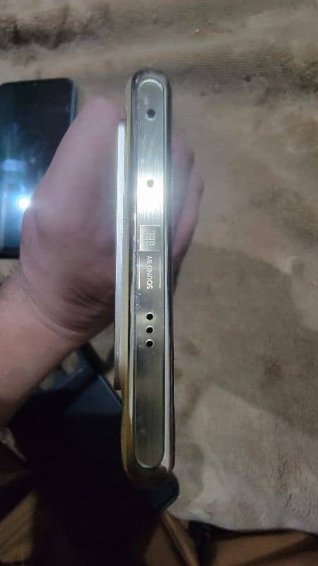 INFINIX NOTE 40 PRO 12+12GB 256 GB 3