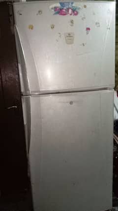 extra large size fridge