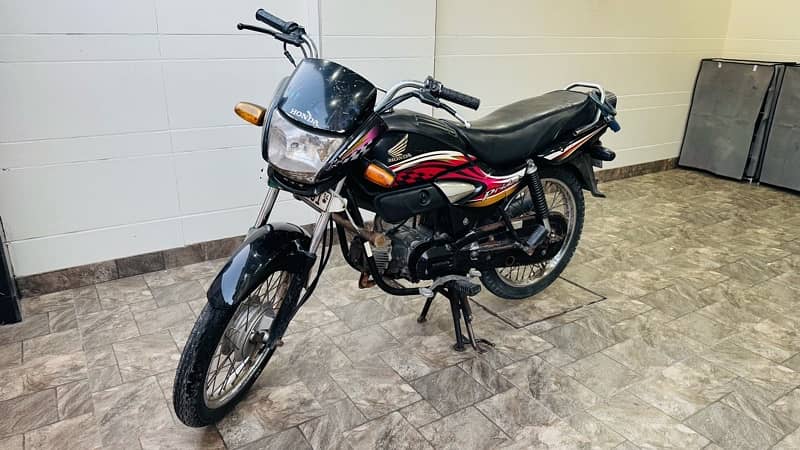 Honda Pridor CD100 3