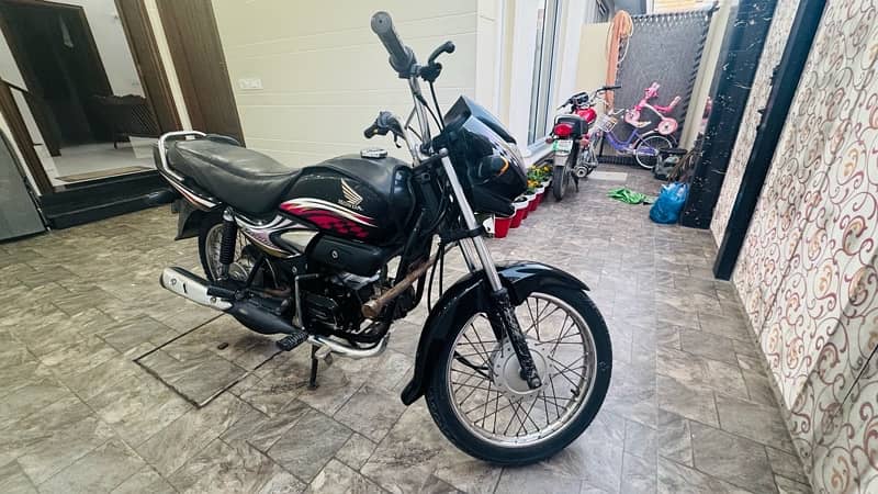 Honda Pridor CD100 4