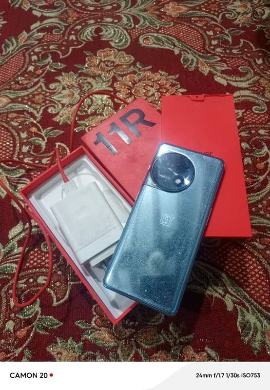 OnePlus 11R Red Add Ache se add parh le 0