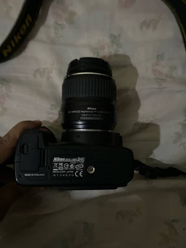 NIKON D40 up for sale 3