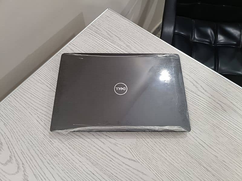 Dell Latitude 7330 core i5 12th gen 10 cores 13.3 inch 1080p ips 0