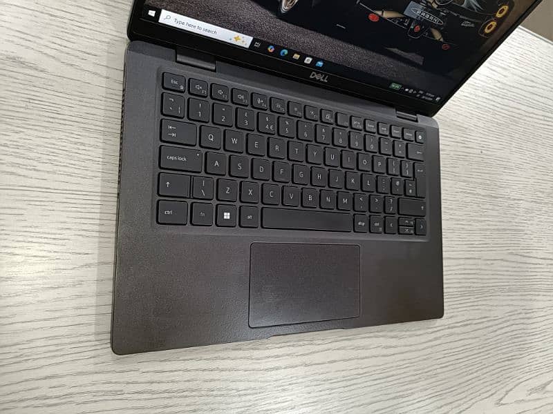 Dell Latitude 7330 core i5 12th gen 10 cores 13.3 inch 1080p ips 3