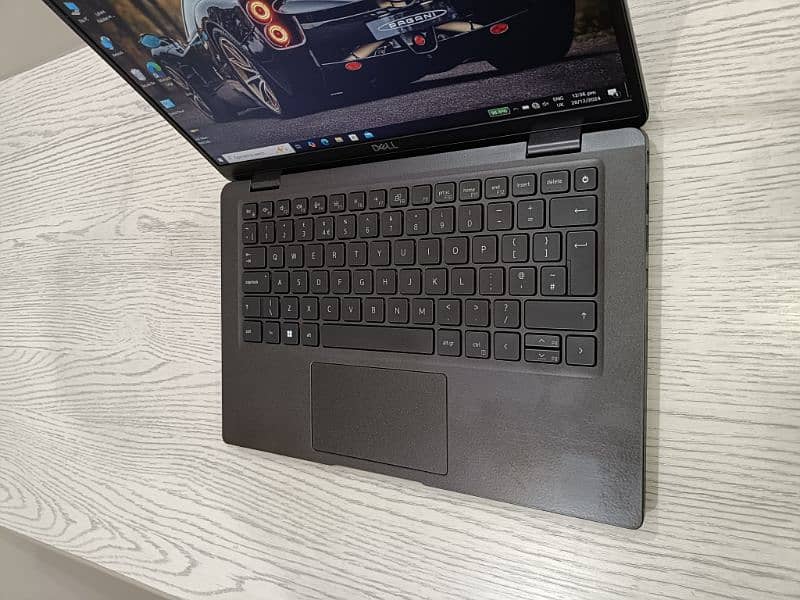 Dell Latitude 7330 core i5 12th gen 10 cores 13.3 inch 1080p ips 4