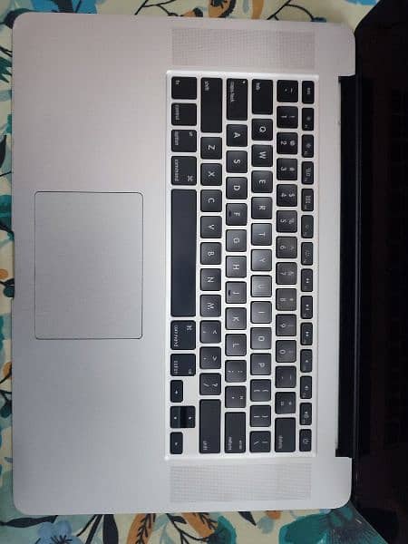 MacBook Pro 2015, 15 inch, Core i7, 16 GB Ram,  512 SSD, 2 GB Graphics 8