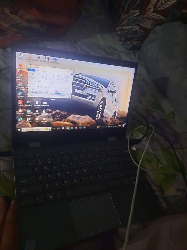 Lenovo Yoga core i7, 7th generation 9