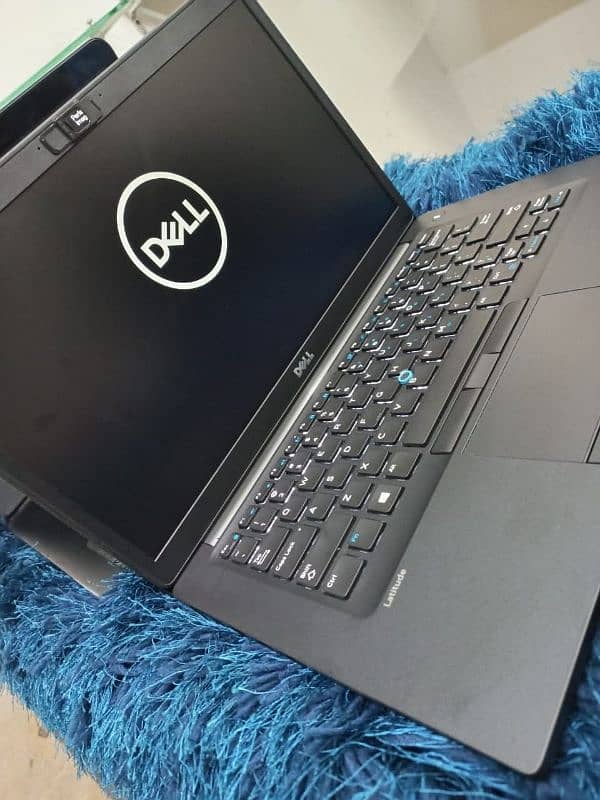 Slim & Portable Laptop Dell Latitude E7480 1