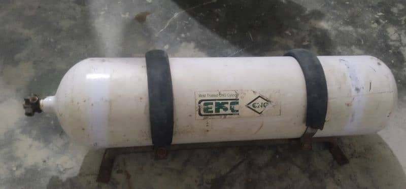 CNG cylinder and kit alto cultus coure mehran 3