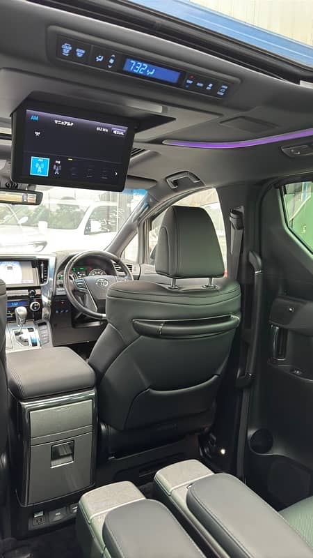 2019 Toyota Alphard Executive Lounge S 9