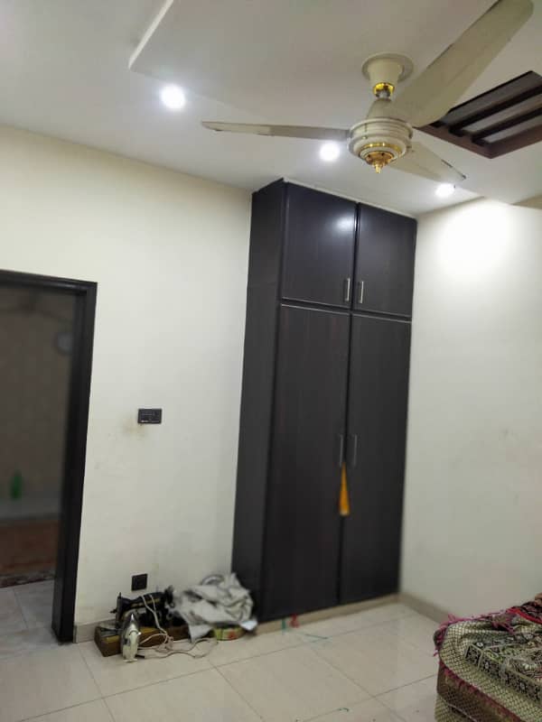 MIAN ESTATE OFFERS 5 MARLA UPPER PORTION FOR RENT FOR FAMILY NEAR ALLAHU CHOWK n PIA ROAD 15