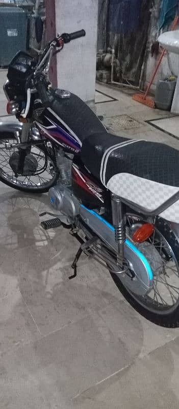 Honda cg125 6