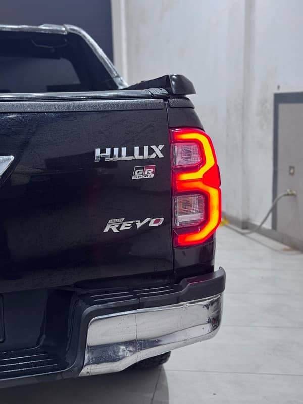 Toyota Hilux 2019 4