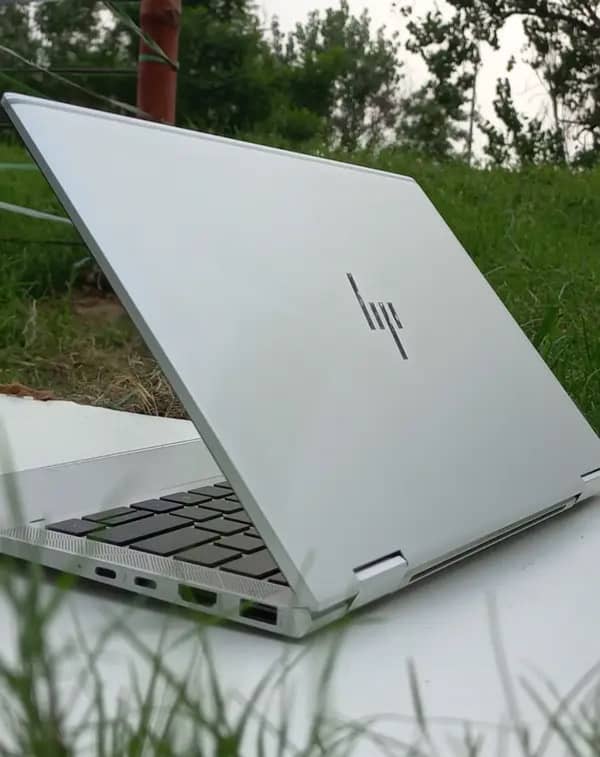 HP EliteBook x360 1030 G3. 1