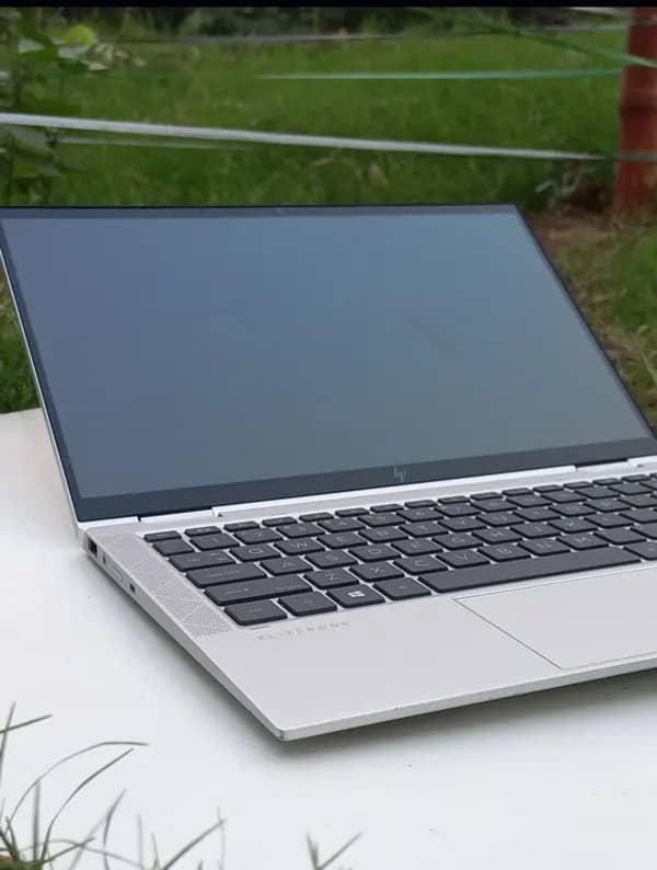 HP EliteBook x360 1030 G3. 3