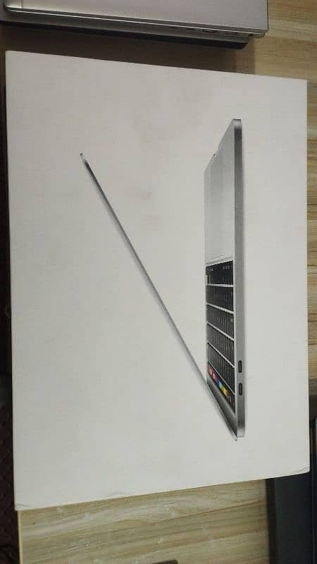 #Macbook Pro A2251 (2021) Original Accessories Open Box Condition 3