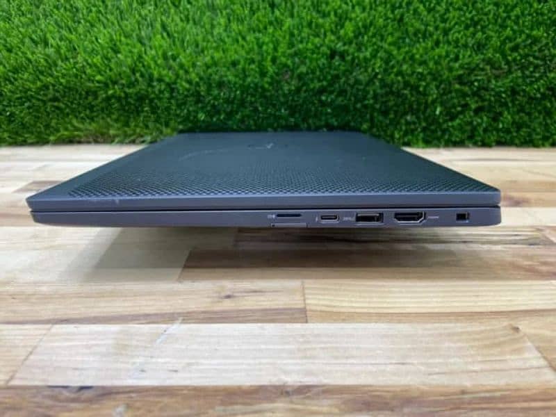 Dell Latitude 7520 Quadcore/   11th Gen  Intel Core i5-( 1135G7 ) 8