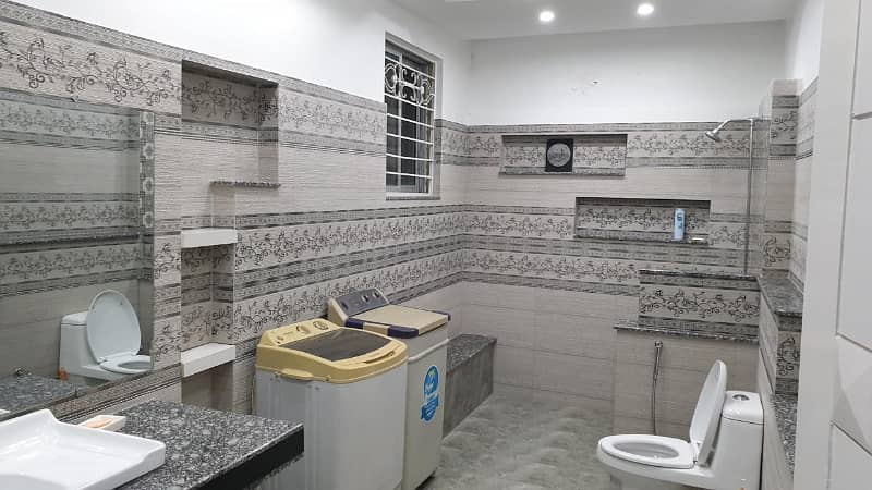 1 Kanal Basement Full Furnished Available For Rent Hundred Percent Original Pictures 4