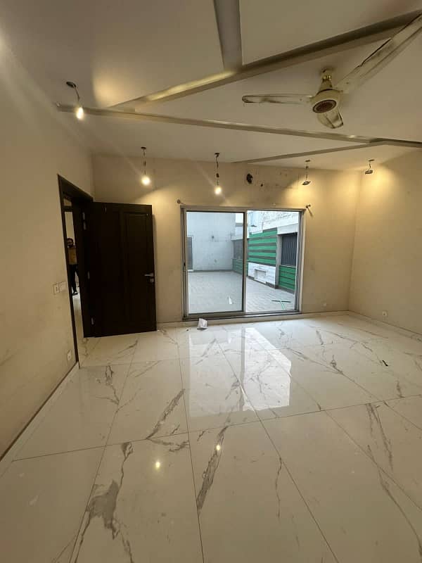 1 Kanal Beautiful Upper Portion Available For Rent 12