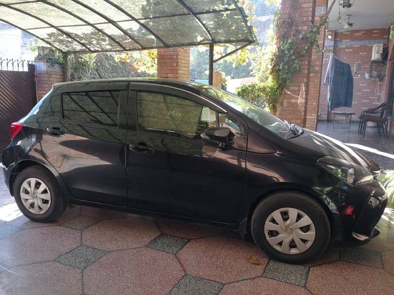 Toyota Vitz 2015 2