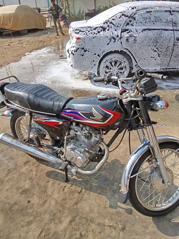 United 125 For Sale karachi number 1st owner read add full 0