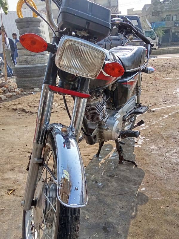 United 125 For Sale karachi number 1st owner read add full 4