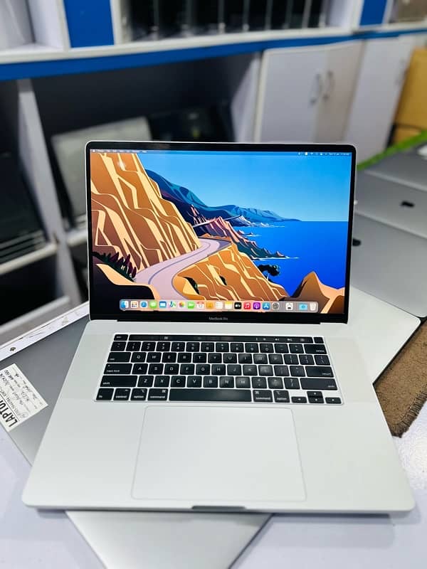 MAC PRO 16 (2019) CORE I7 (16/512GB) (4gb Graphics) A2141 WTS. 5