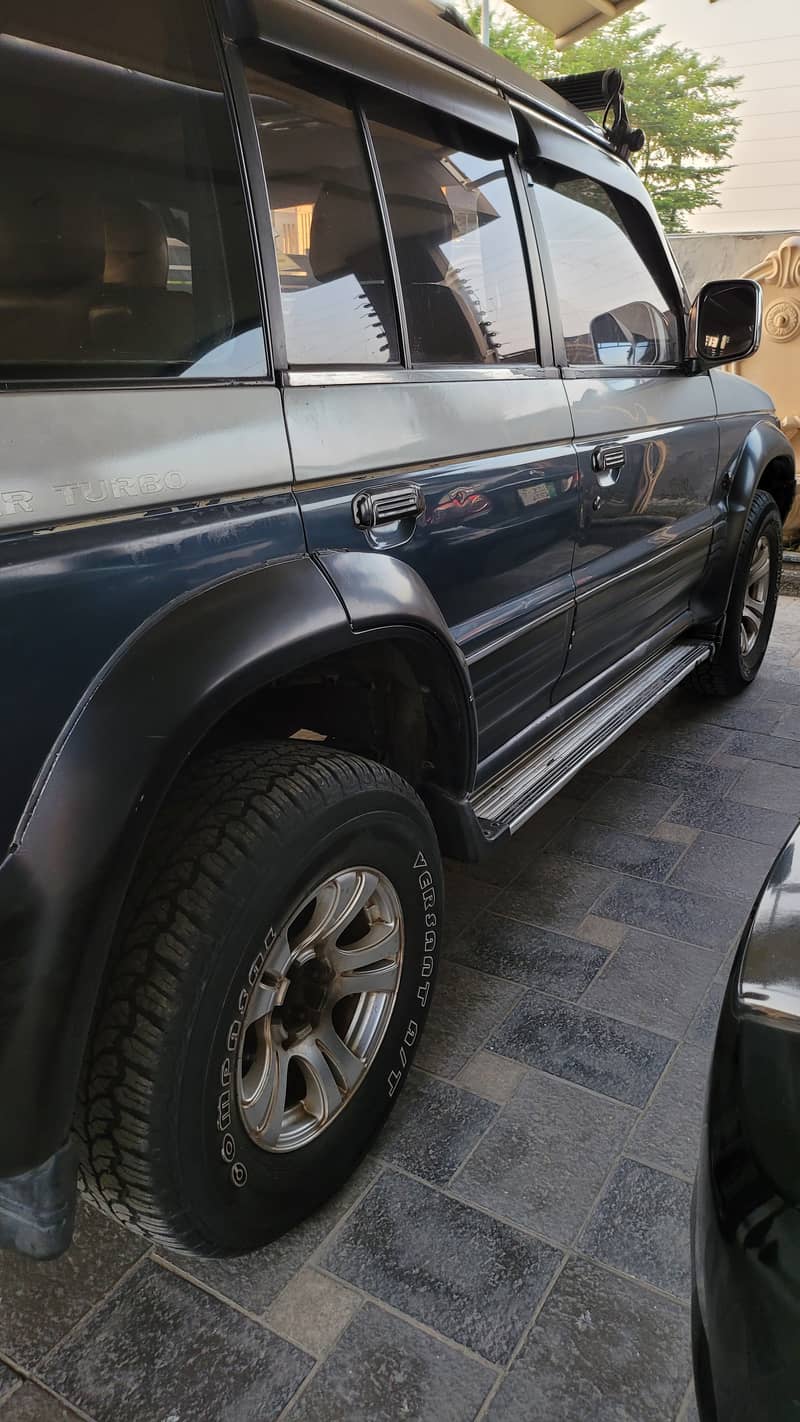 Mitsubishi Pajero 1992 Petrol Automatic 4