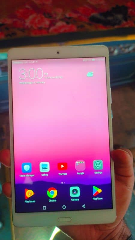 Huawei mediapad docomo m3 tab 1