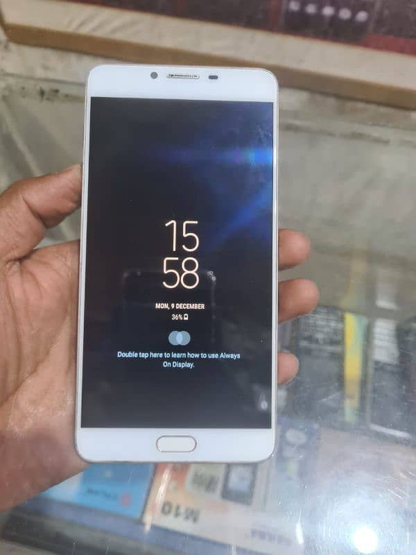 i am selling my samsung fon 1