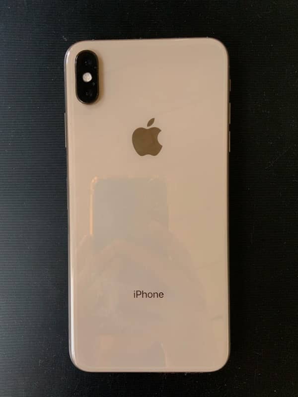 Selling my Iphone Xs max on urgent basis 7