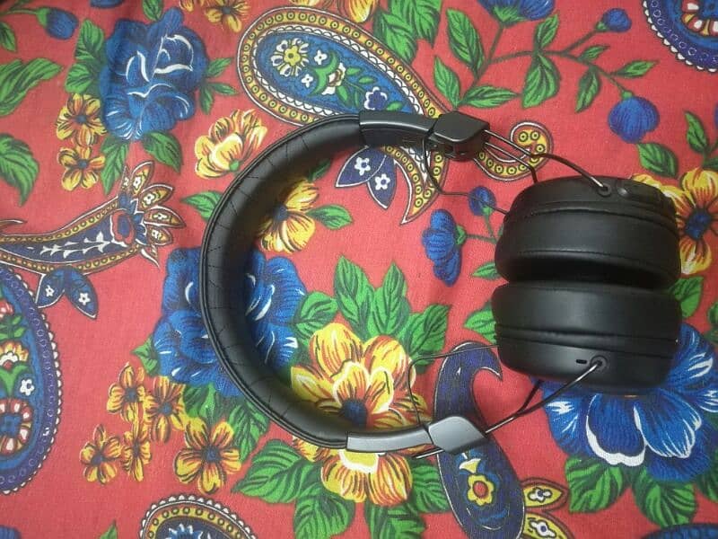 J Lab original headphone 4