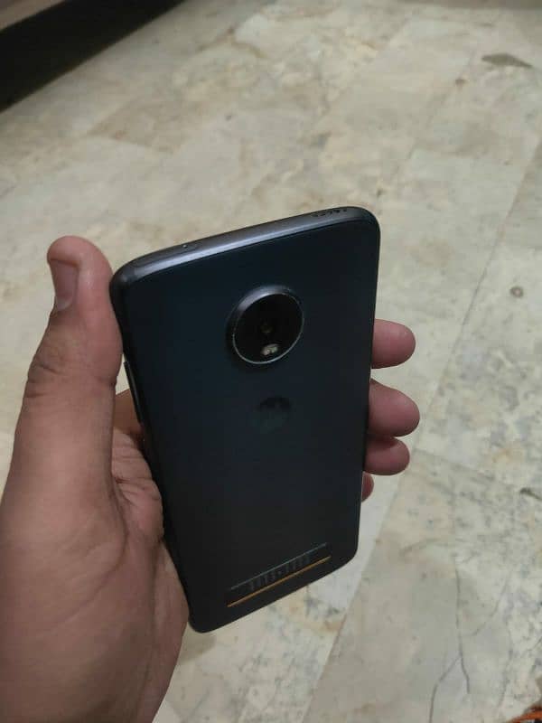 Motorola Z4 6