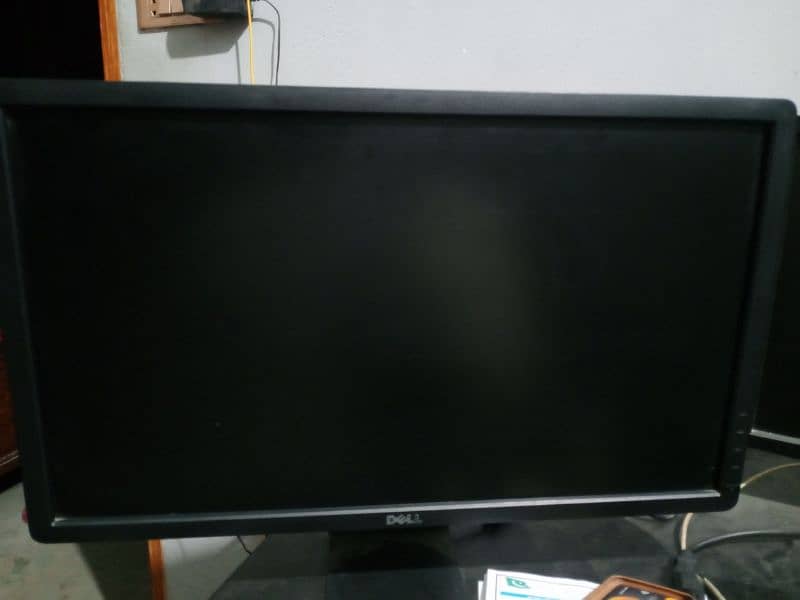 Dell 24 Inch Lcd 1080p 0