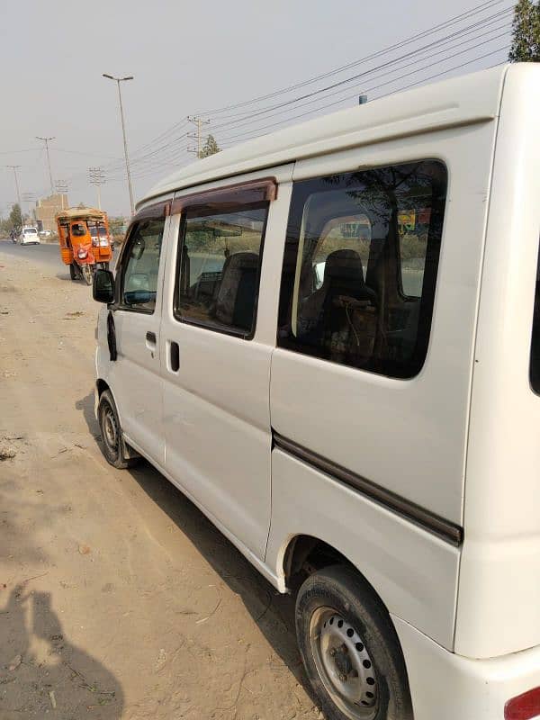 Daihatsu Hijet 2016 7