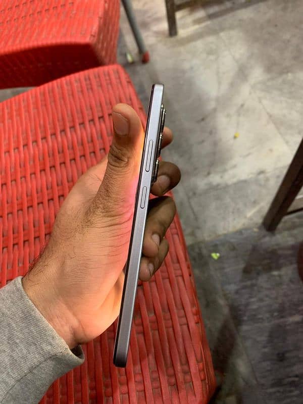 6+6 128gb Infinix hot 50 pro 4