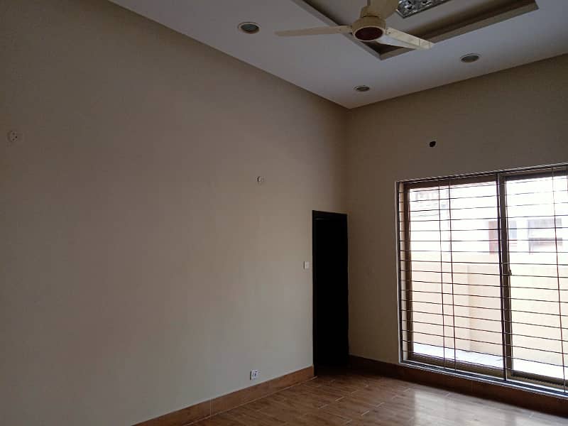 GULBERG,1 KANAL COMMERCIAL USE HOUSE FOR RENT GARDEN TOWN MOLDEL TOWN SHADMAN LAHOR 2