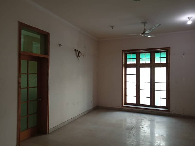 3 KANAL OFFICE USE HOUSE FOR RENT MAIN BOULEVARD JAIL ROAD GULBERG LAHORE 21