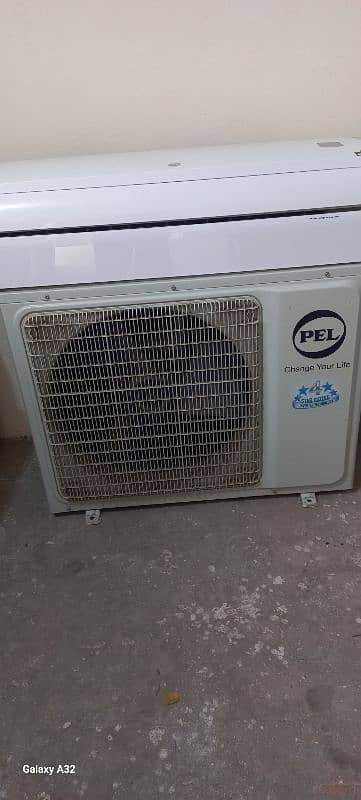 GREE PEL INVERTER AC 2TON  AND 1.5 TON  NON INVERTER AVILABLE 4