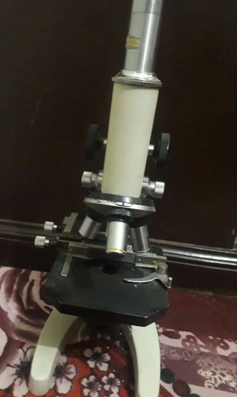 Microscope 1