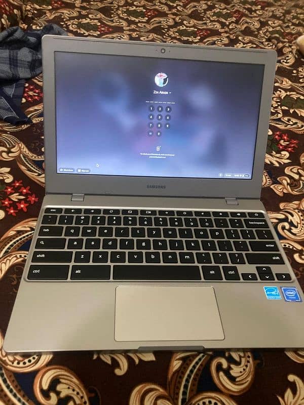 Samsung Chromebook 4  4/32  Intel Celeron 4050 ‎Intel UHD Graphics 600 0