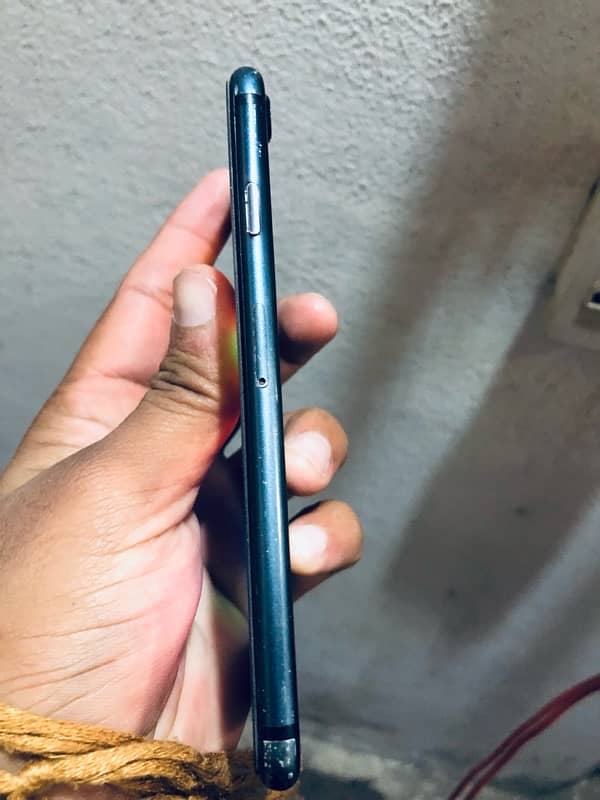 I phone 7 32gb condition 8/10 5