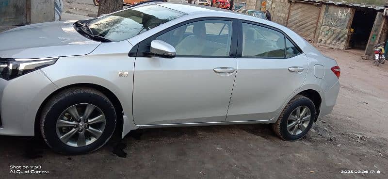 Toyota Corolla Altis 2016 4