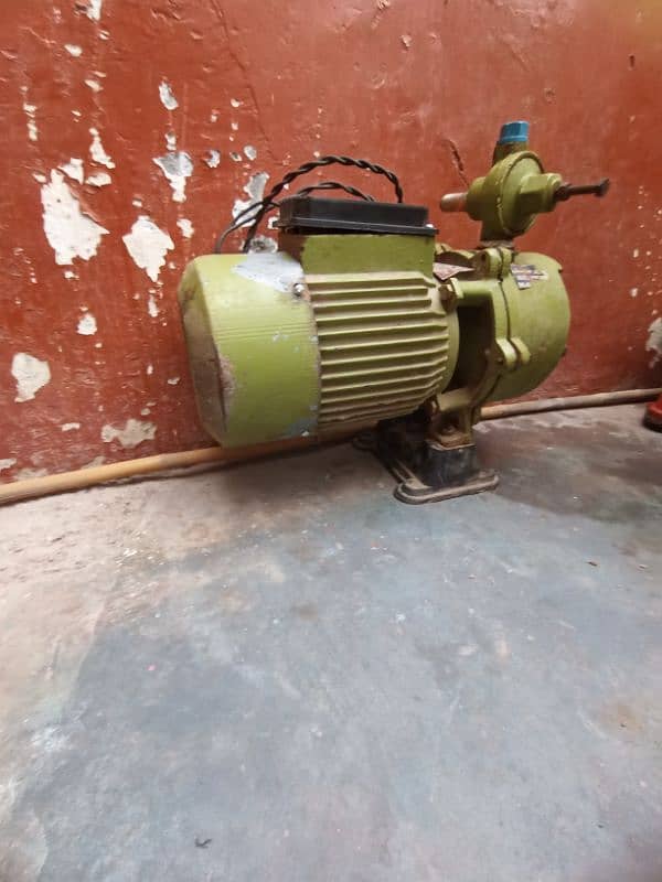 water pump . Lal pump. 1