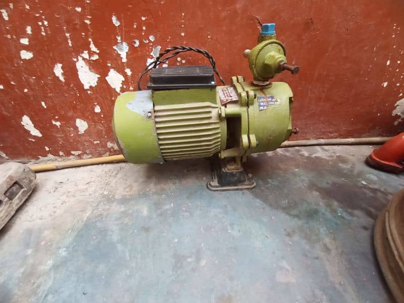 water pump . Lal pump. 3