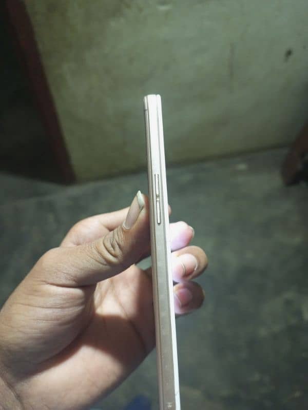 Oppo f1s 4/64 2